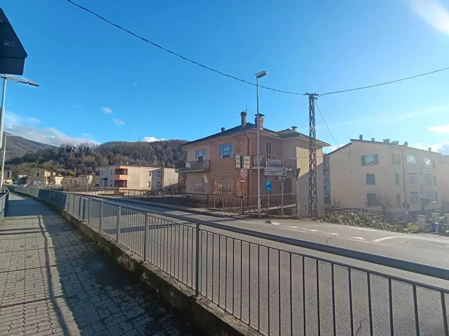 Immagine 3 di Appartamento in vendita  a Borgo Val Di Taro