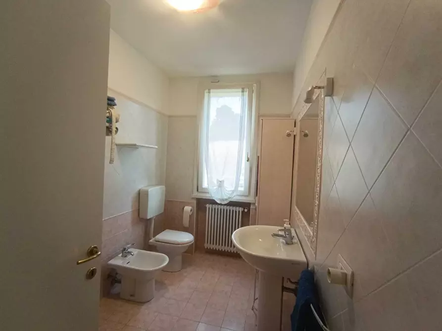 Immagine 33 di Trilocale in vendita  a Fornovo Di Taro
