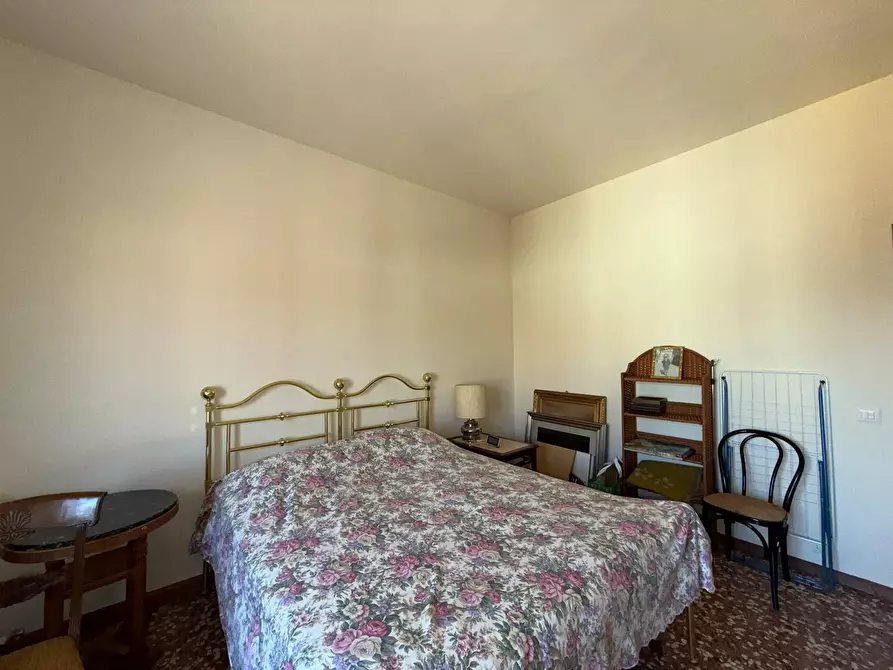 Immagine 9 di Bilocale in vendita  a Fornovo Di Taro