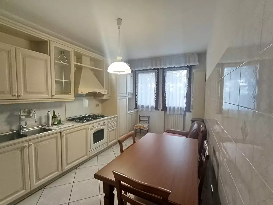 Immagine 12 di Quadrilocale in vendita  a Fornovo Di Taro