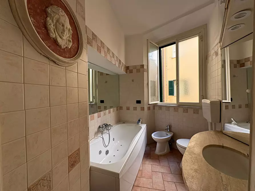 Immagine 14 di Trilocale in affitto  in Via di San Giovanni in Laterano 276 a Roma