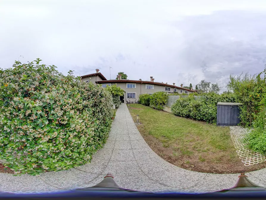 Immagine 26 di Villa in vendita  in Via del Fontanile di Mezzaluna 231 a Fiumicino