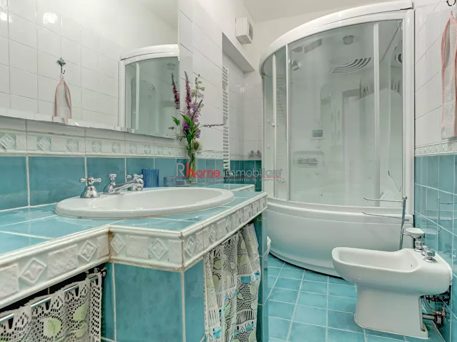 Immagine 12 di Appartamento in vendita  in Via Casilina 9 a Roma