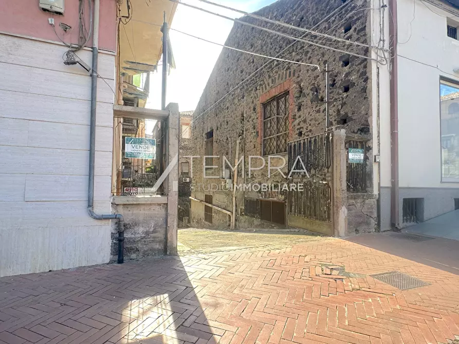 Immagine 12 di Attività artigianale in vendita  in Via Spampinato Aurelio 10 a Adrano