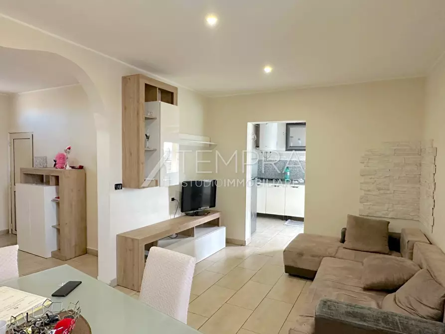 Immagine 4 di Appartamento in vendita  in Via Cipollone a Adrano