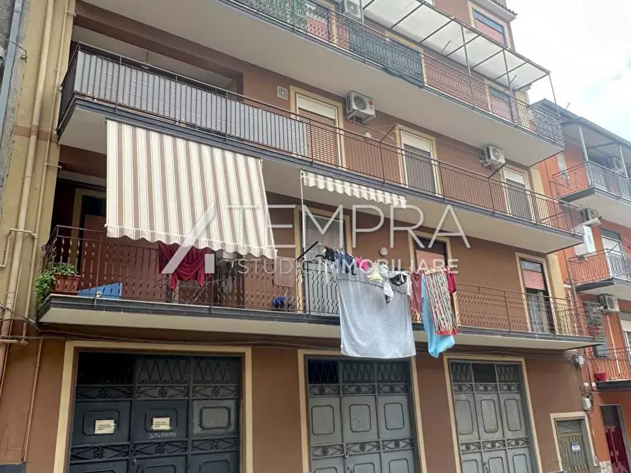 Immagine 1 di Appartamento in vendita  a Adrano