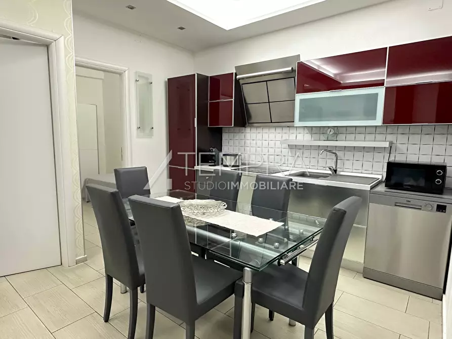 Immagine 6 di Casa semindipendente in vendita  in VIA SOLICCHIATA a Adrano