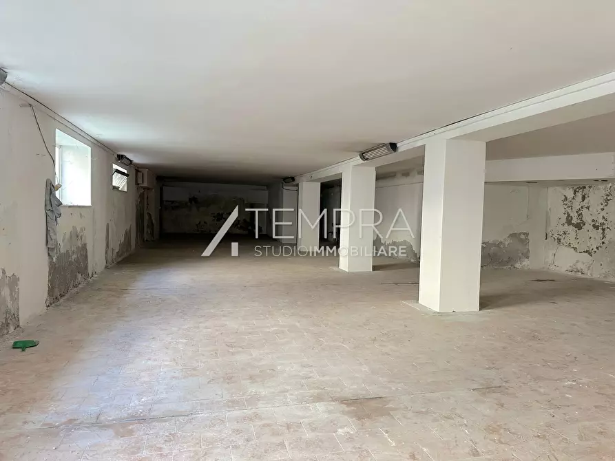 Immagine 7 di Attività artigianale in vendita  in Via Spampinato Aurelio 10 a Adrano