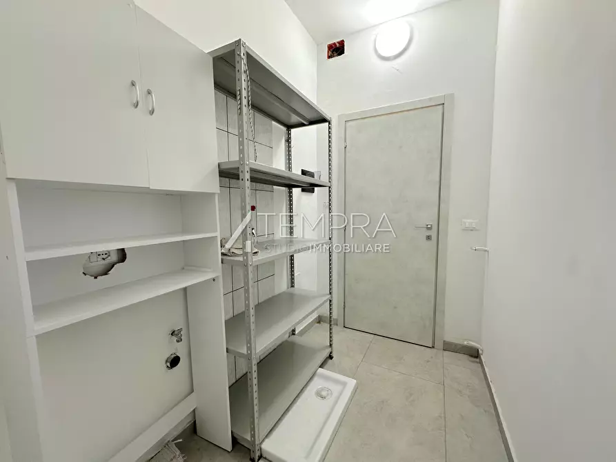 Immagine 18 di Casa indipendente in vendita  a Adrano