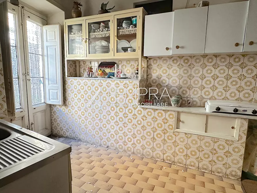 Immagine 9 di Casa indipendente in vendita  in Via Costa 22 a Adrano