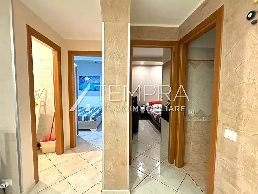 Immagine 19 di Appartamento in vendita  a Aci Castello