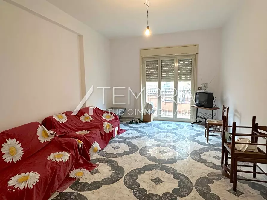 Immagine 10 di Casa indipendente in vendita  a Adrano