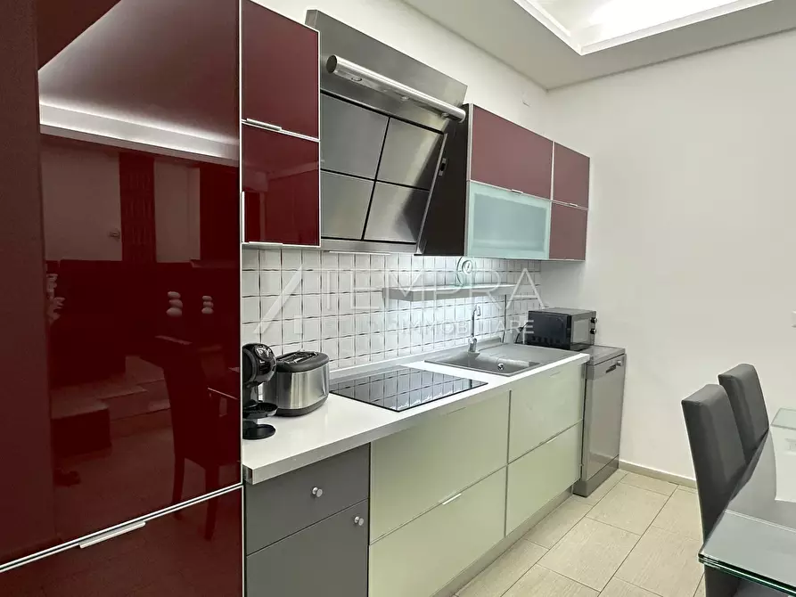 Immagine 8 di Casa semindipendente in vendita  in VIA SOLICCHIATA a Adrano