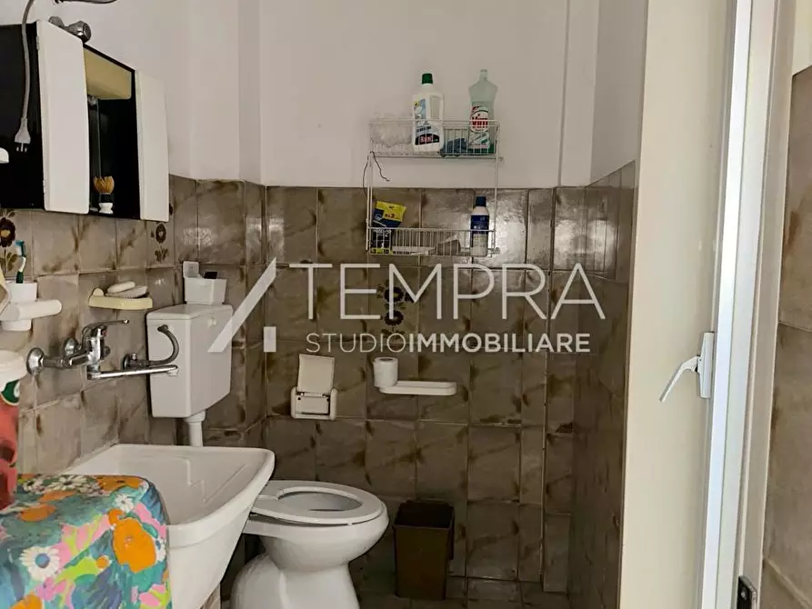 Immagine 12 di Appartamento in vendita  in Via della Costituzione 32 a Adrano