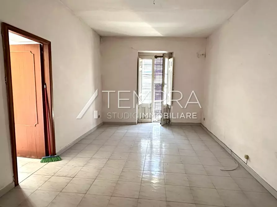 Immagine 12 di Casa indipendente in vendita  a Adrano