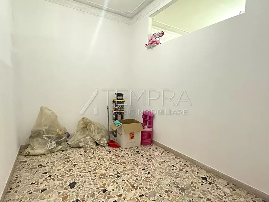 Immagine 10 di Casa indipendente in vendita  a Adrano