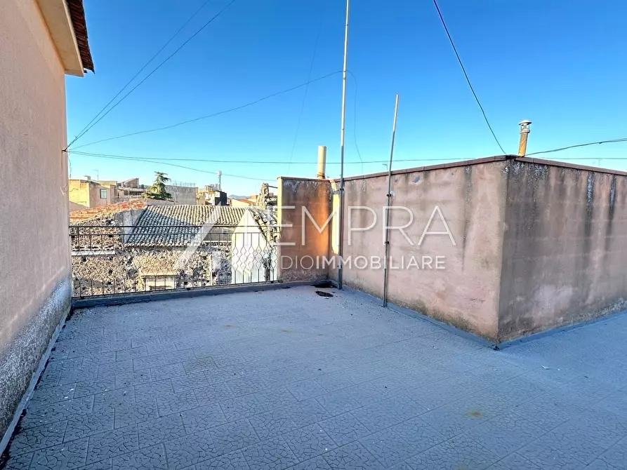 Immagine 8 di Appartamento in vendita  a Adrano