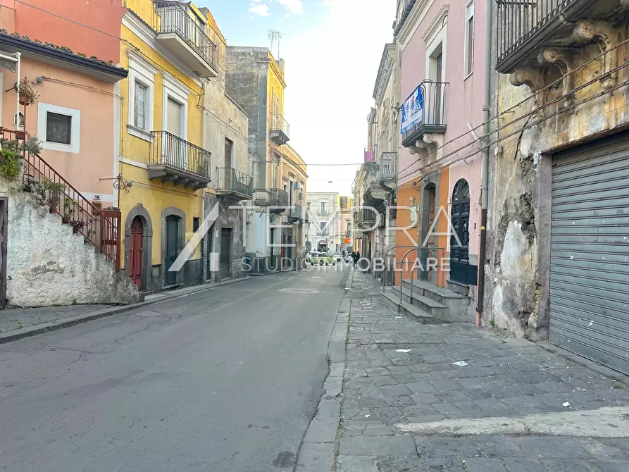 Immagine 23 di Casa indipendente in vendita  a Adrano