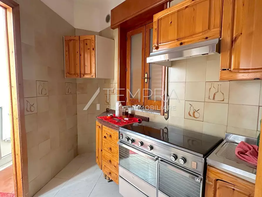 Immagine 10 di Appartamento in vendita  in VIA TOMMASEO 35 a Adrano