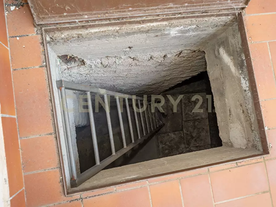 Immagine 27 di Casa indipendente in vendita  in Via Monte Grappa 8 a Zafferana Etnea