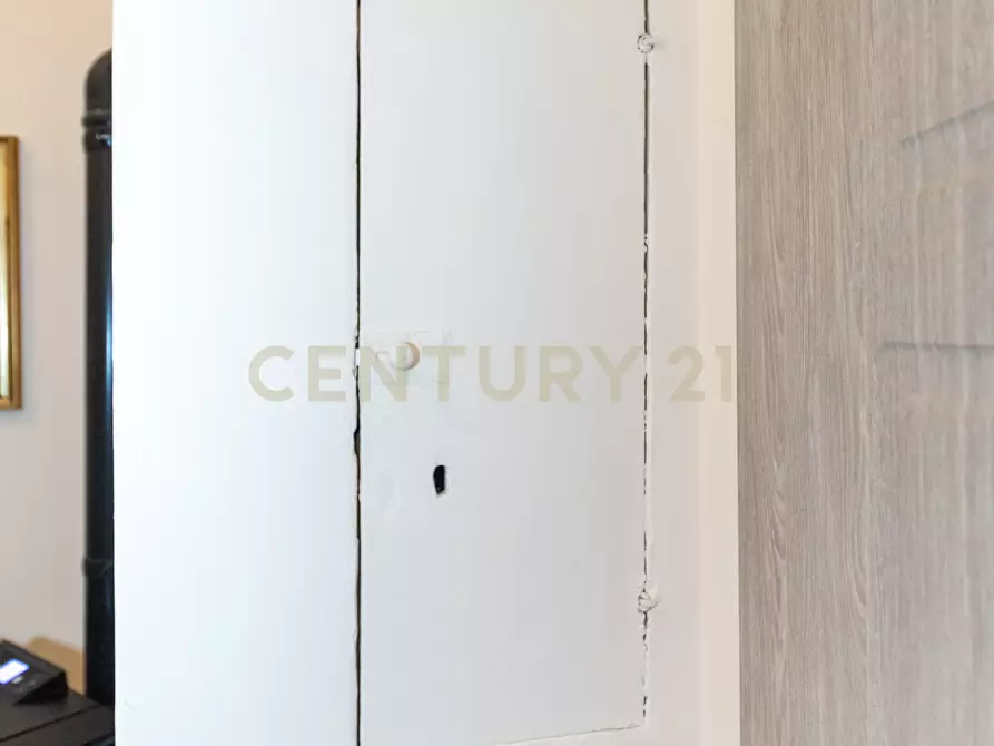 Immagine 15 di Pentalocale in vendita  in Via Recupero 38 a Catania
