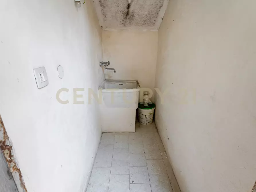Immagine 26 di Locale commerciale in vendita  in Via Nizzeti a Tremestieri Etneo