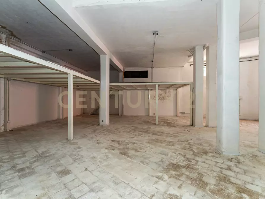 Immagine 35 di Casa indipendente in vendita  in CORSO SAN VITO 141 a Catania