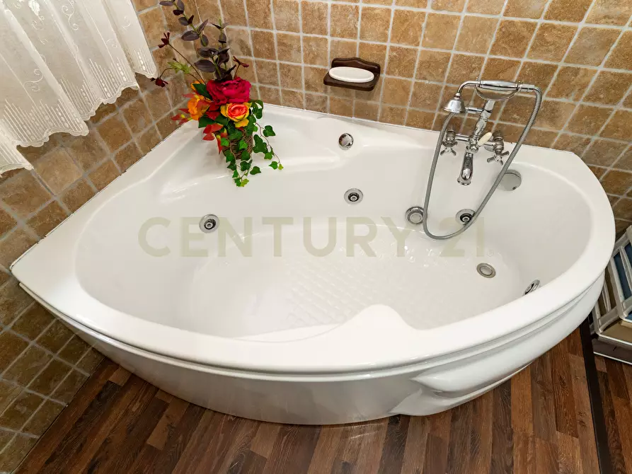 Immagine 34 di Appartamento in vendita  in Via Giordano Bruno a Misterbianco