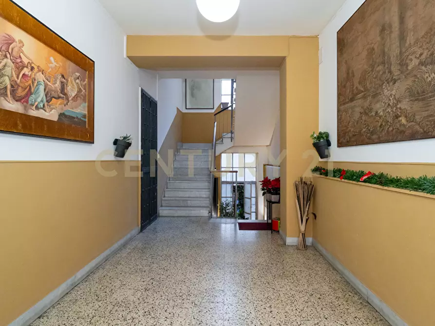Immagine 27 di Bilocale in vendita  in Via Vittorio Emanuele Orlando 125 a Catania