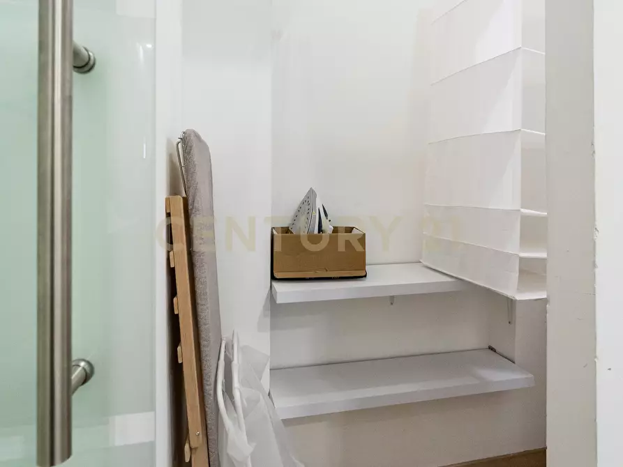 Immagine 21 di Bilocale in vendita  in Via Calì 17 a Catania