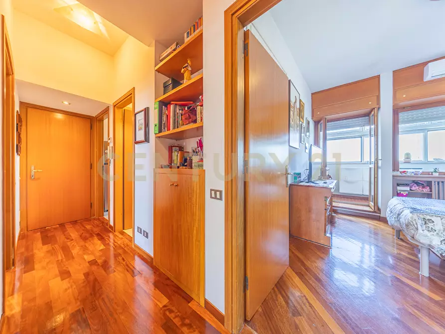 Immagine 28 di Trilocale in vendita  in Via Paolo Barison 14 a Roma