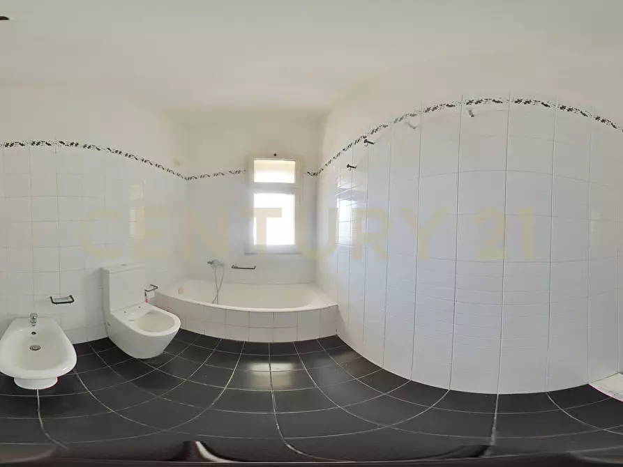 Immagine 109 di Quadrilocale in vendita  in via plebiscito 85 a Misterbianco