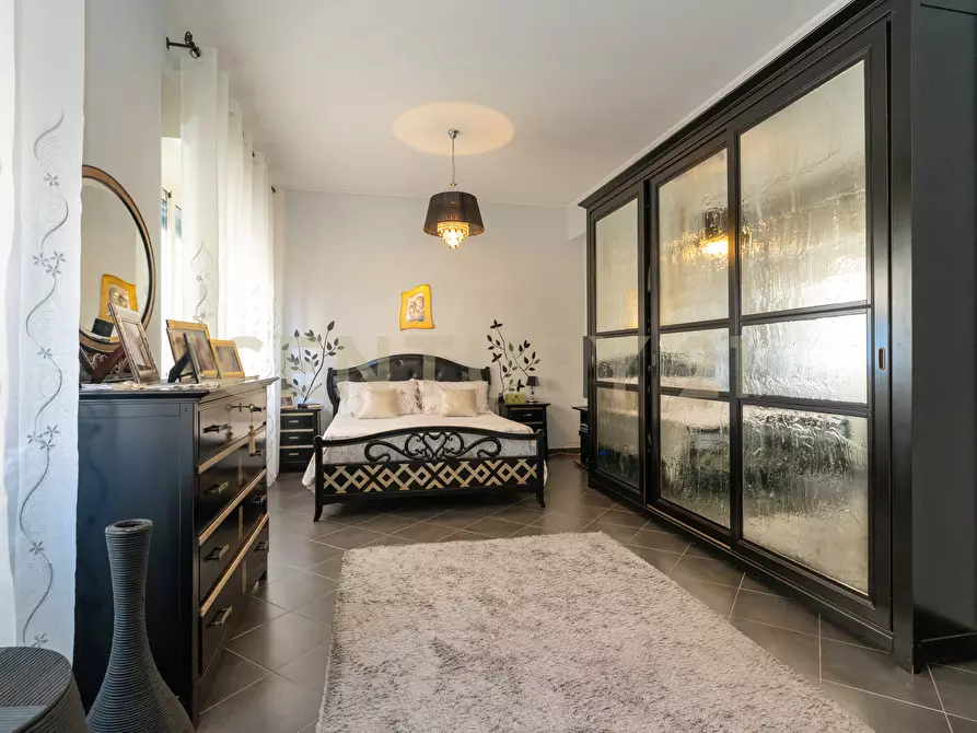 Immagine 9 di Quadrilocale in vendita  in Via Veglia 1 a Catania