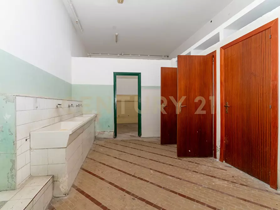 Immagine 10 di Palazzo in vendita  in Via delle Terme 78 a Acireale