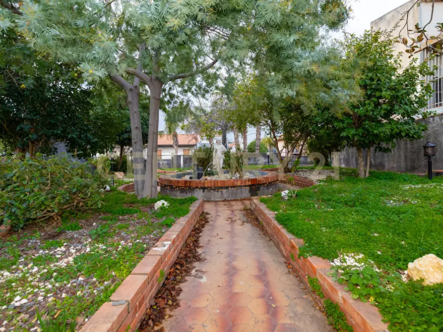 Immagine 8 di Casa bifamiliare in affitto  in VIA ETNEA 168 a Tremestieri Etneo