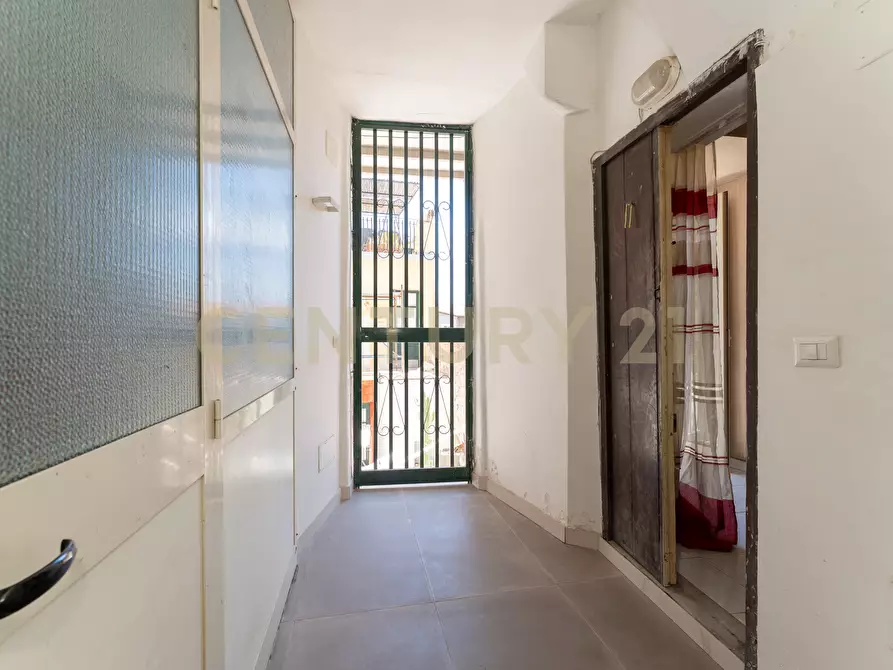 Immagine 29 di Bilocale in vendita  in Via Crociferi 60 a Catania