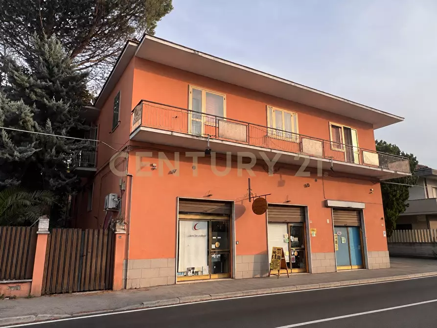 Immagine 1 di Appartamento in vendita  in Via Aterno 255 a Pescara