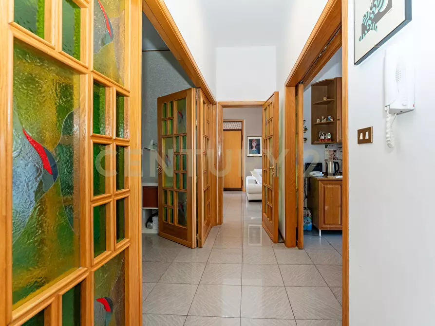 Immagine 7 di Pentalocale in vendita  in Via Salvatore Vigo 106 a Acireale