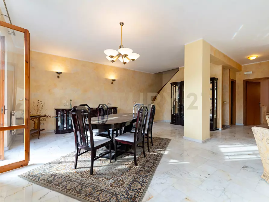 Immagine 27 di Casa bifamiliare in vendita  in Via Sebastiano Grasso 14 a Aci Catena