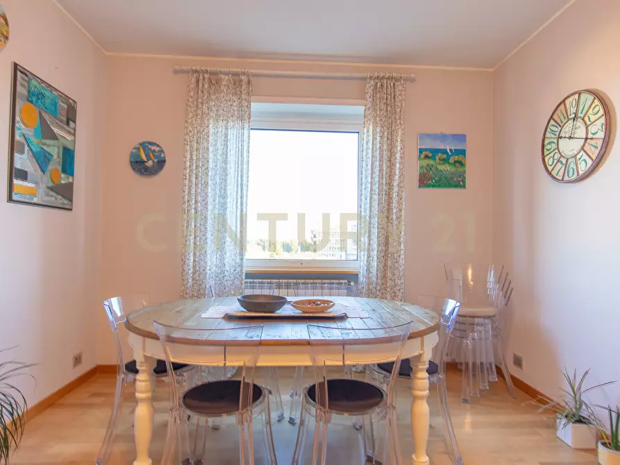 Immagine 8 di Quadrilocale in vendita  in Viale Ippocrate 116 a Roma