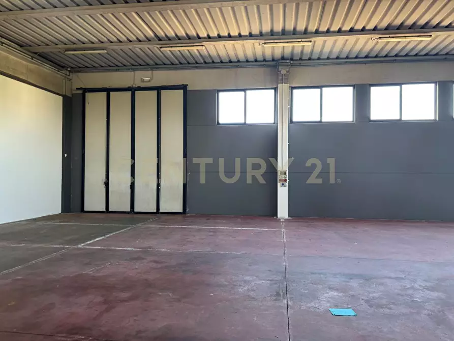 Immagine 24 di Attività artigianale in affitto  in Via Caduti sul Lavoro 23 a Isola Della Scala