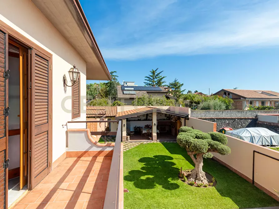 Immagine 71 di Villa in vendita  in Via Salemi 19 a Mascalucia