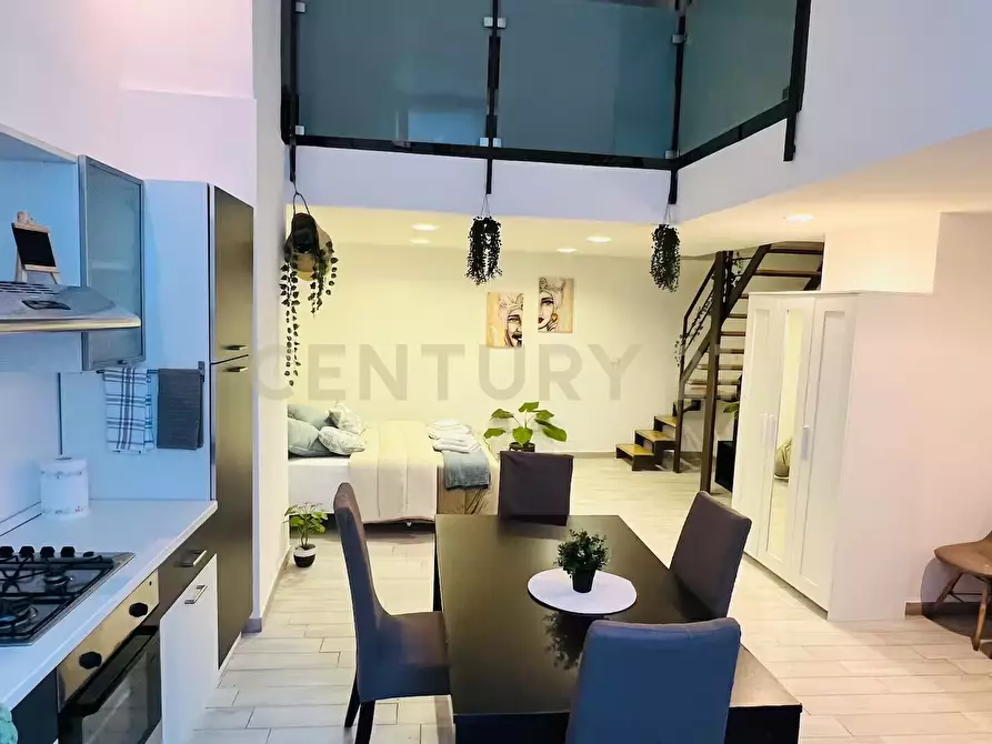 Immagine 2 di Loft/Open space in vendita  in Via Cristoforo Colombo 38 a Catania