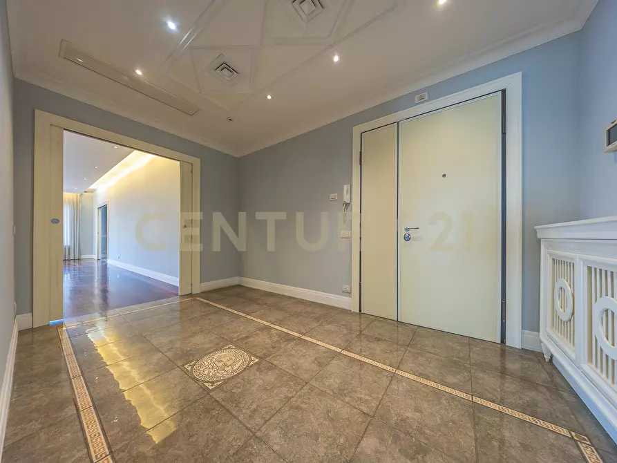 Immagine 22 di Appartamento in vendita  in Via Bevagna 68 a Roma