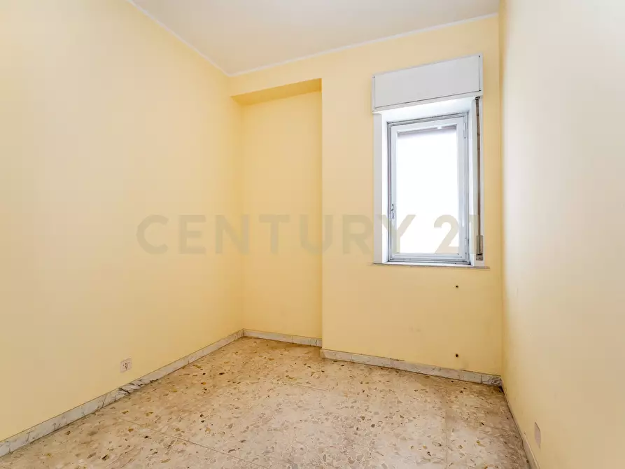 Immagine 12 di Pentalocale in vendita  in Via Carnazza 2 a Tremestieri Etneo