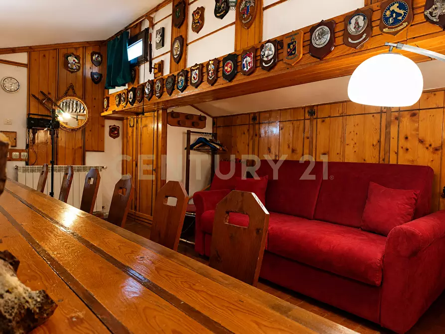 Immagine 29 di Pentalocale in vendita  in VIA PRIMO MAGGIO 51 51 a Abbadia San Salvatore