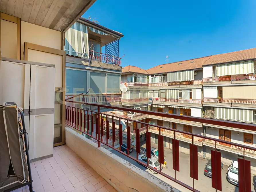 Immagine 12 di Bilocale in vendita  in Via Gesualdo Bufalino 1 a Aci Catena