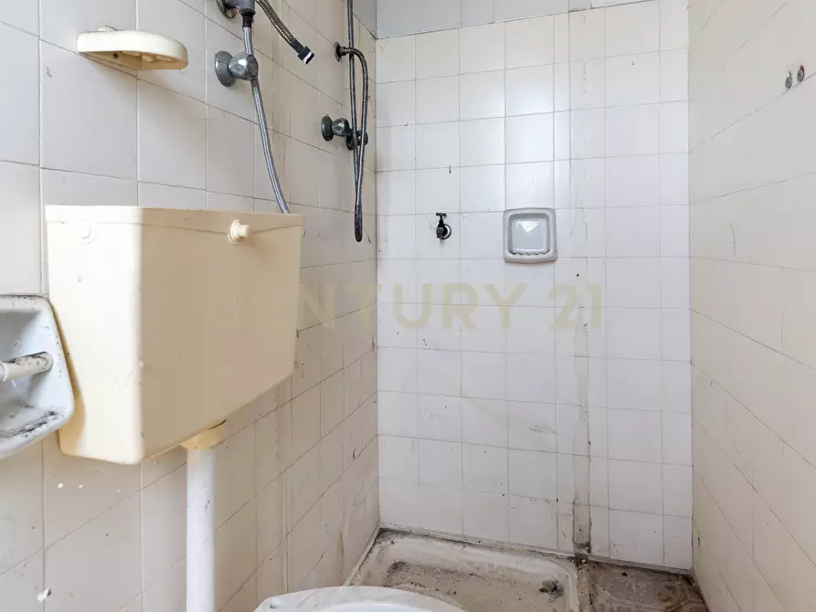 Immagine 50 di Quadrilocale in vendita  in Stradale Cravone 105 a Catania