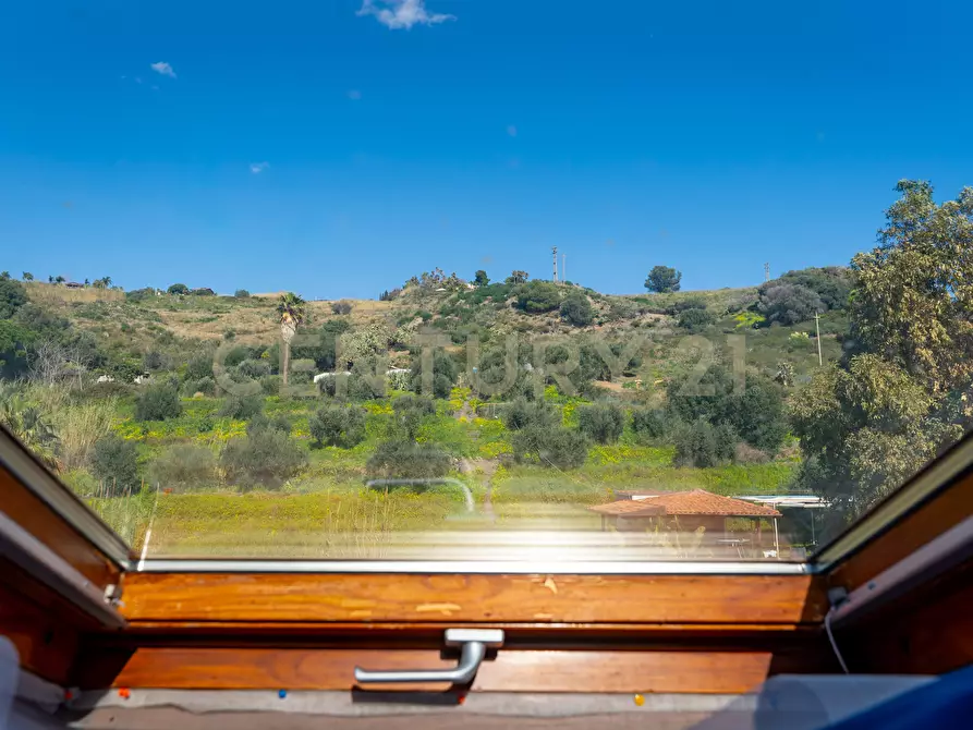 Immagine 25 di Appartamento in vendita  in Via Stazione 12a a Aci Castello