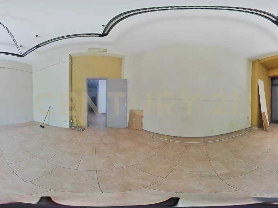 Immagine 26 di Locale commerciale in vendita  in Via Antonio Santangelo Fulci 13 a Catania